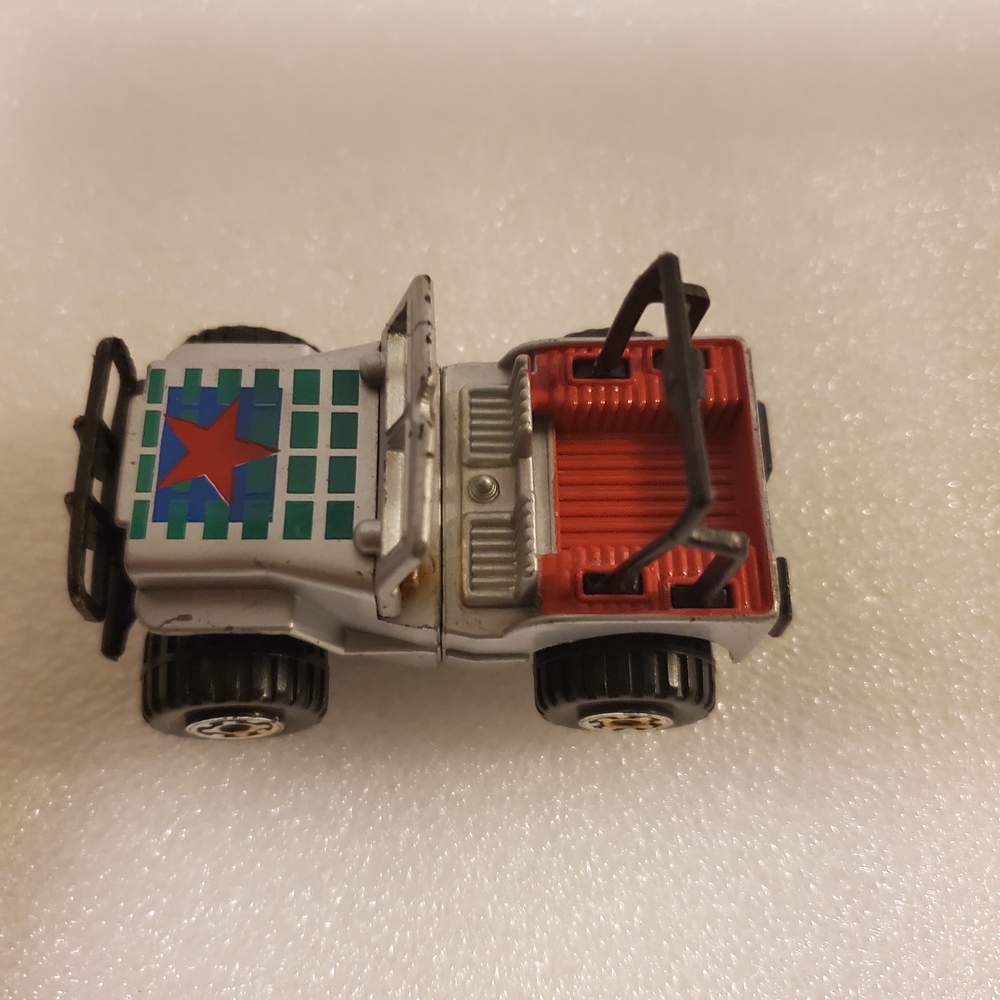 Vintage Matchbox Connectables Die-cast Collectible Jeep - RARE Diecast Car